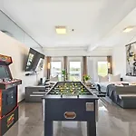 Loft Fuer Bis Zu 12, Whirlpool, Infrarotsauna, Arcade-Spiele, Tischfussball, Wii