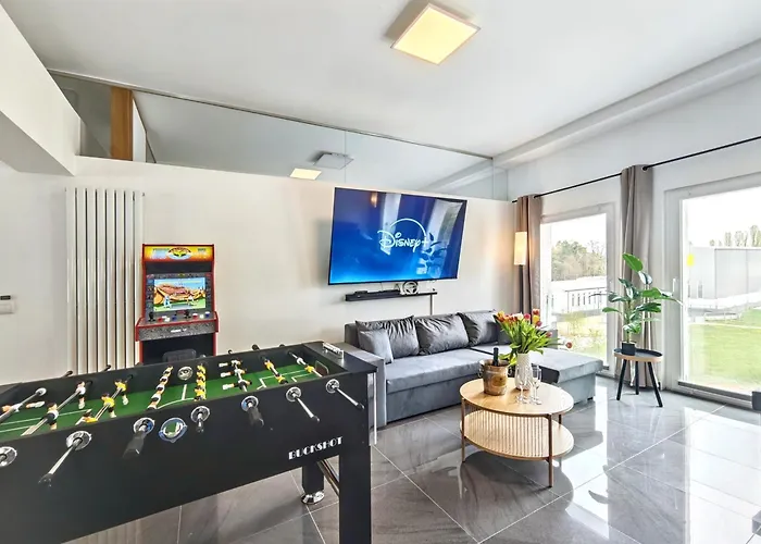 Loft Fuer Bis Zu 12, Whirlpool, Infrarotsauna, Arcade-Spiele, Tischfussball, Wii