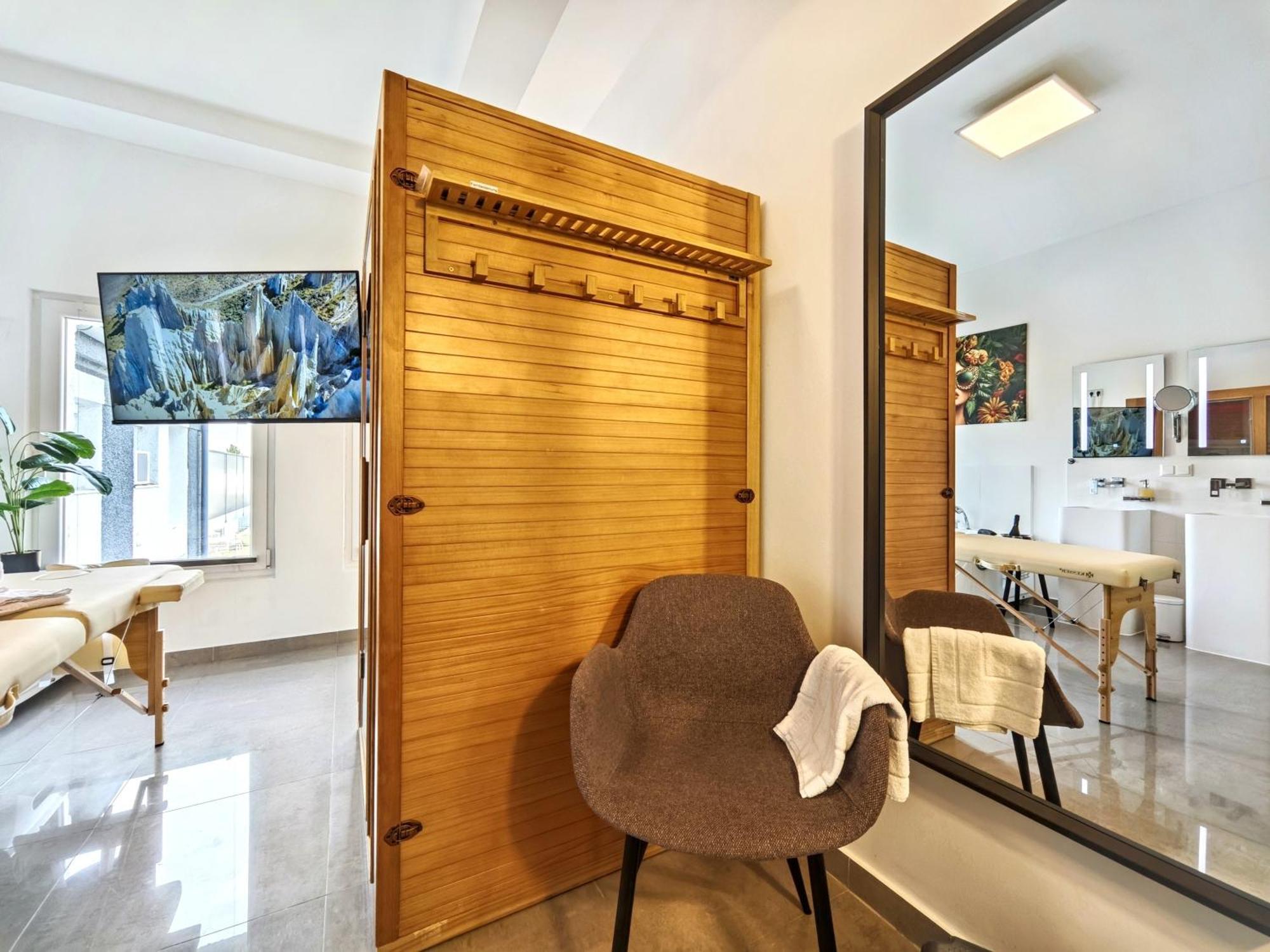 Loft Fuer Bis Zu 12, Whirlpool, Infrarotsauna, Arcade-spiele, Tischfussball, Wii * Nürnberg