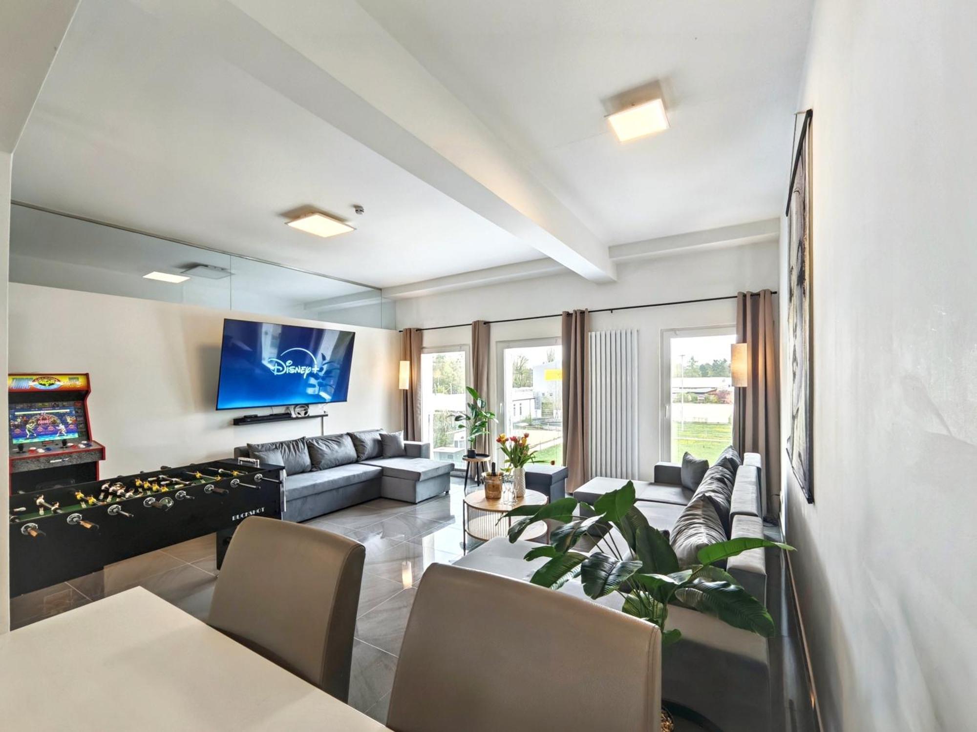 Apartment Loft Fuer Bis Zu 12, Whirlpool, Infrarotsauna, Arcade-spiele, Tischfussball, Wii *