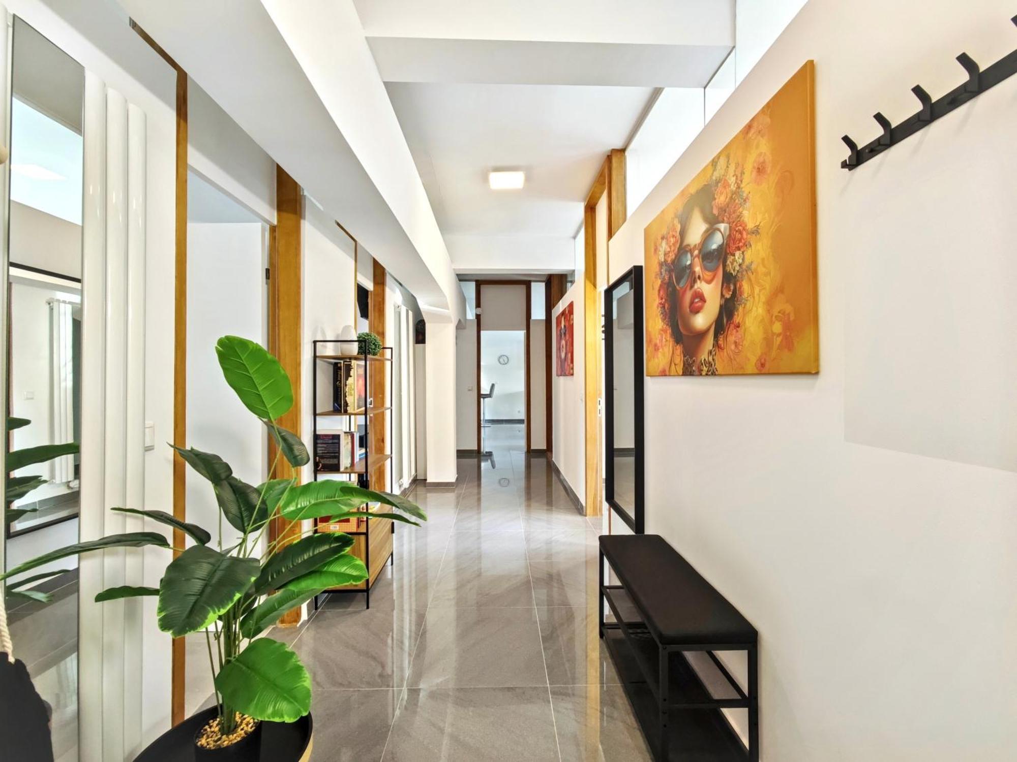 Loft Fuer Bis Zu 12, Whirlpool, Infrarotsauna, Arcade-spiele, Tischfussball, Wii Apartment Nürnberg