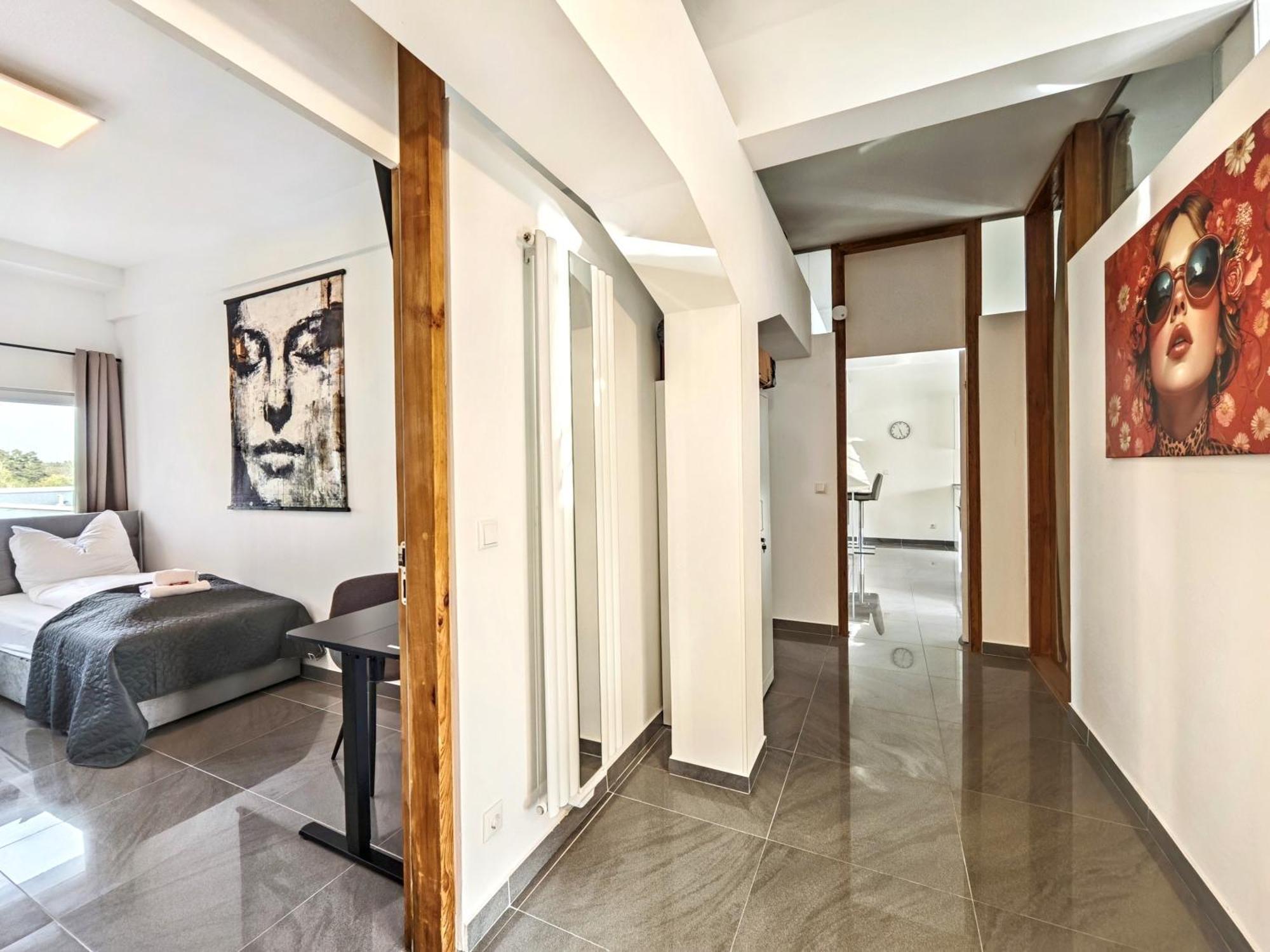 Loft Fuer Bis Zu 12, Whirlpool, Infrarotsauna, Arcade-spiele, Tischfussball, Wii Apartment Nürnberg