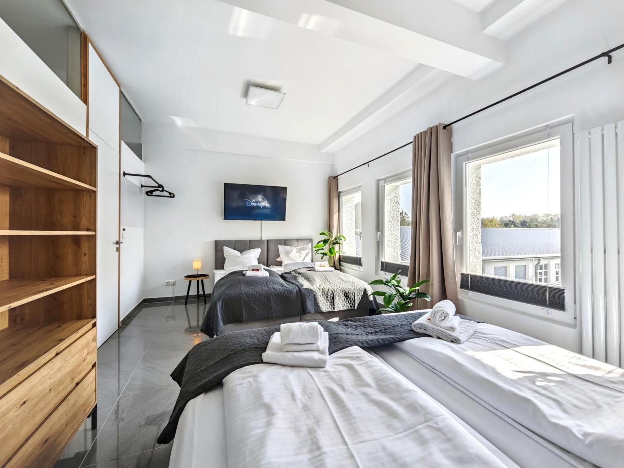 Loft Fuer Bis Zu 12, Whirlpool, Infrarotsauna, Arcade-spiele, Tischfussball, Wii Nürnberg