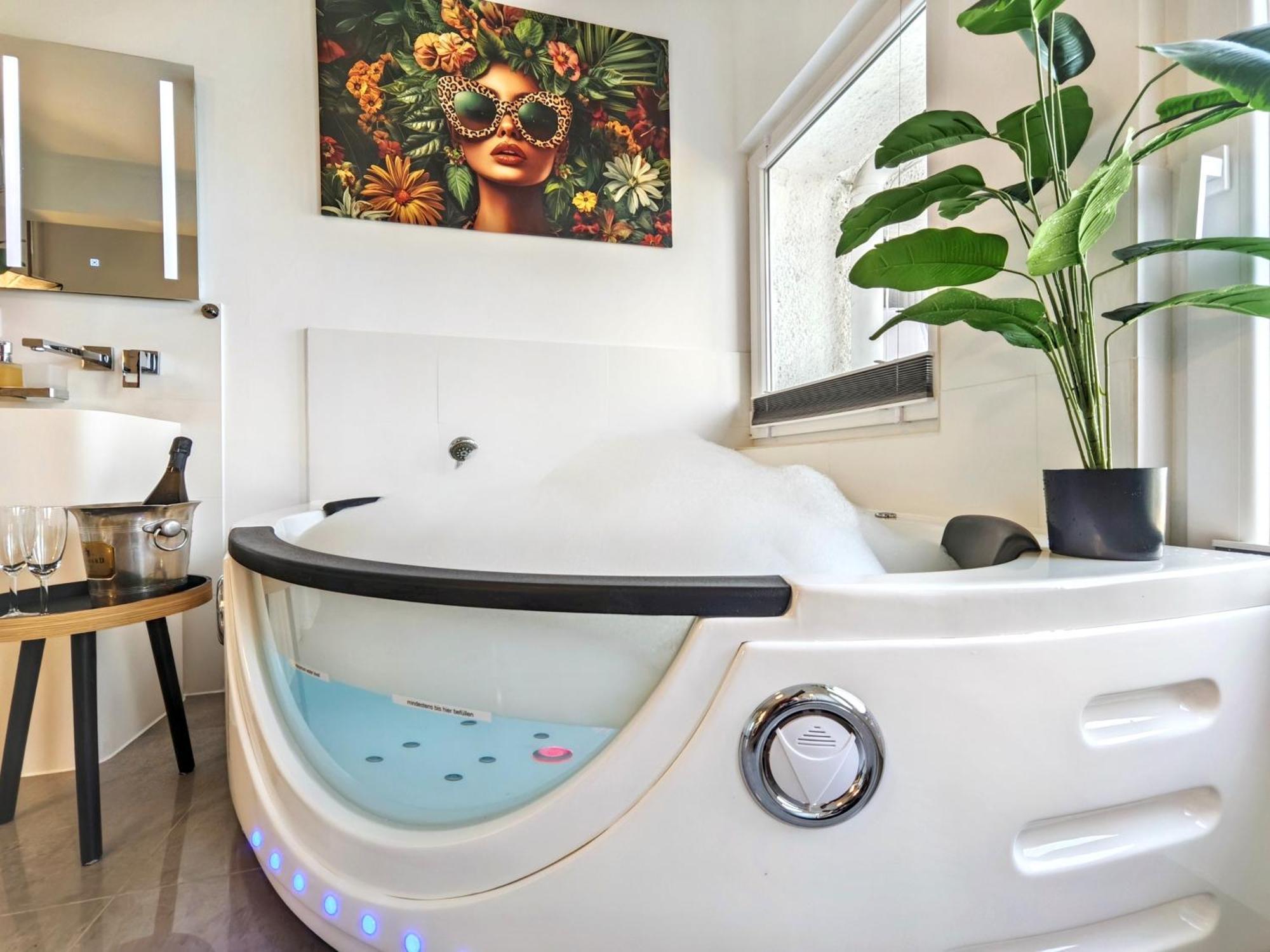 Apartment Loft Fuer Bis Zu 12, Whirlpool, Infrarotsauna, Arcade-spiele, Tischfussball, Wii *