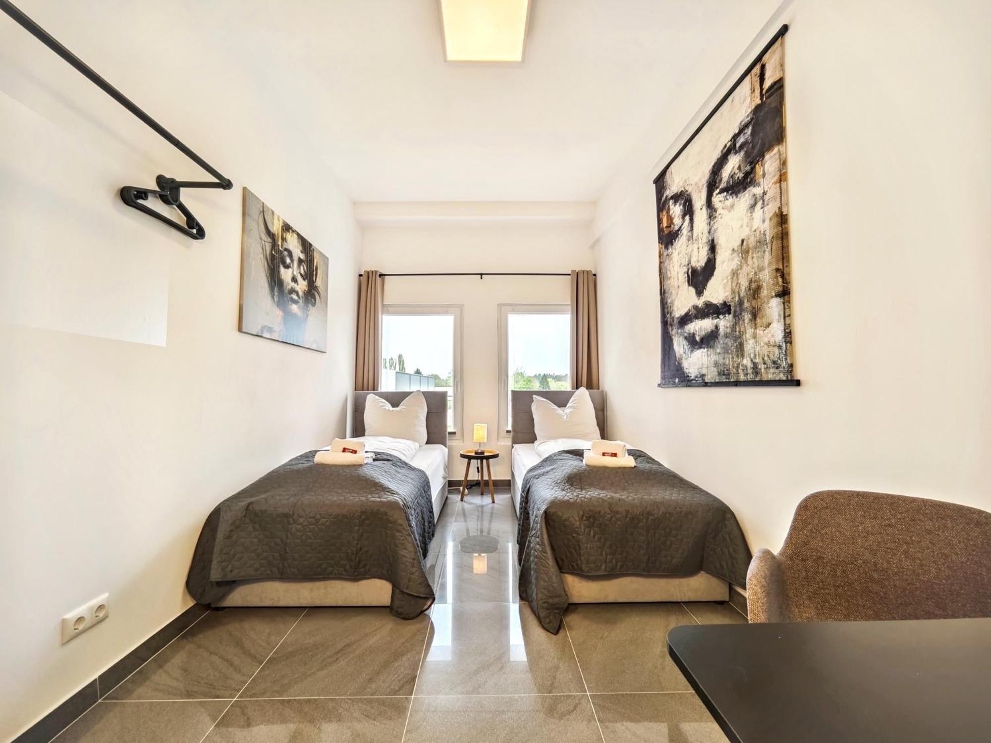 Loft Fuer Bis Zu 12, Whirlpool, Infrarotsauna, Arcade-spiele, Tischfussball, Wii * Nürnberg