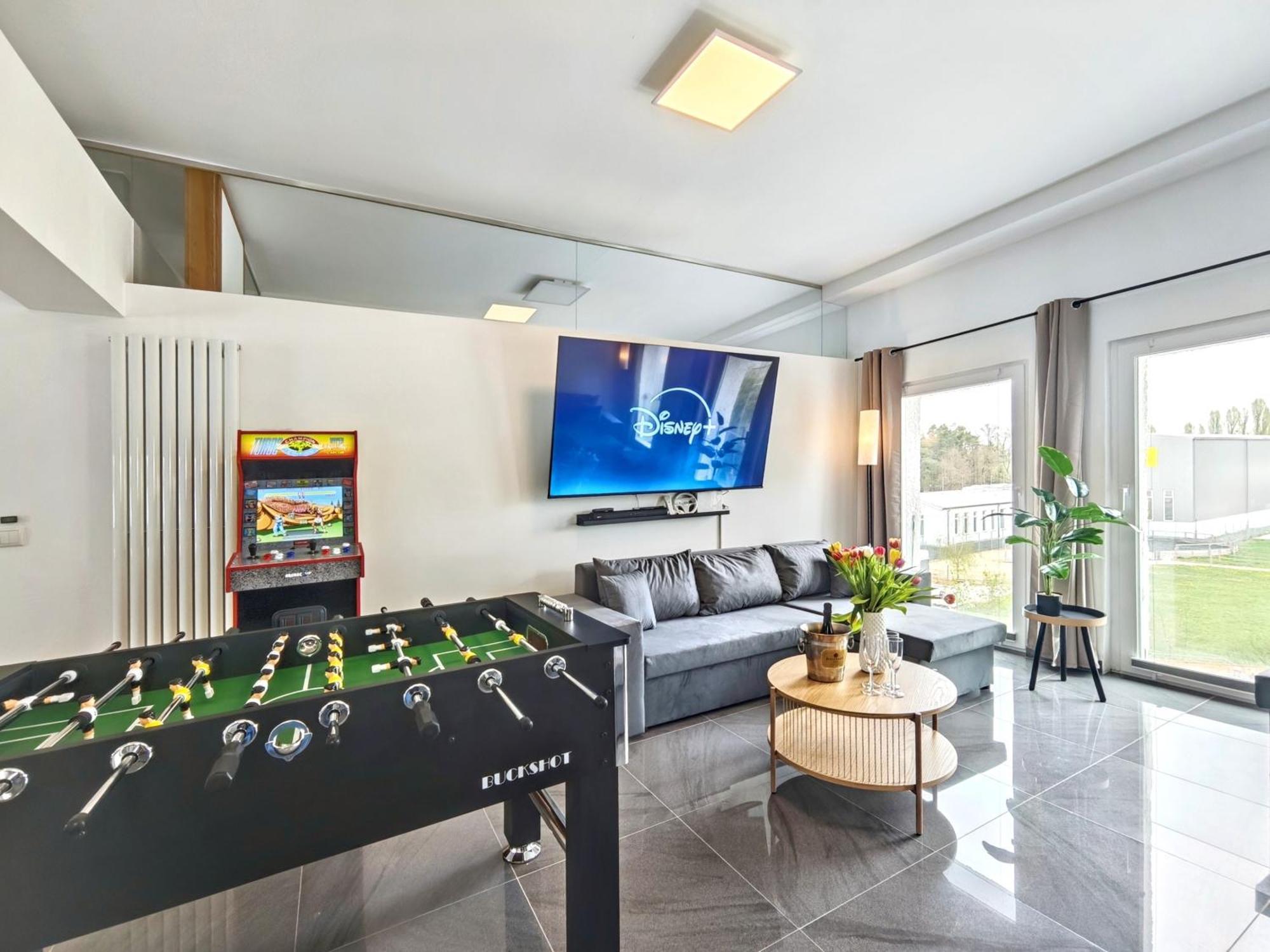 Loft Fuer Bis Zu 12, Whirlpool, Infrarotsauna, Arcade-spiele, Tischfussball, Wii * Nürnberg